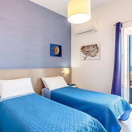 Appartamento Moderno Con Vista Mare 카스텔사르도 외부 사진
